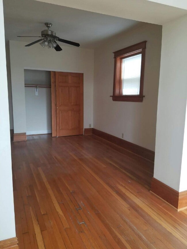 Building Photo - 5788 Pershing Ave