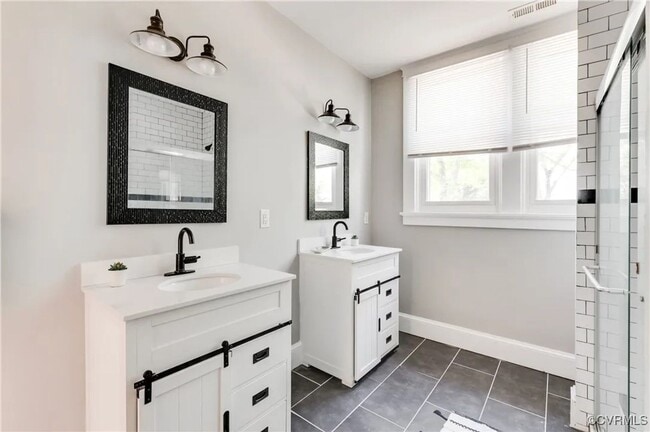 Building Photo - Beautiful Brookland Park Bungalow