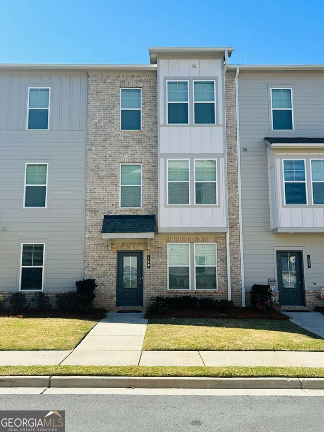 Building Photo - 140 Reese St