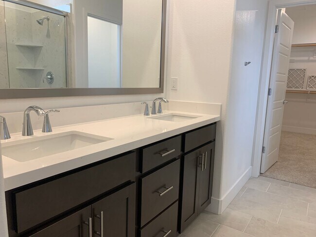 Building Photo - Brand new 3 bedroom home