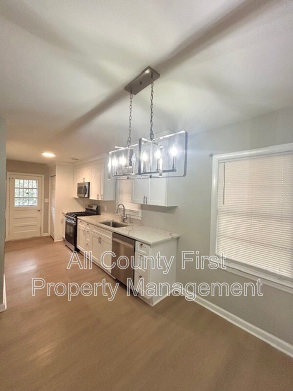 Building Photo - 2776 Belleau Ln SE