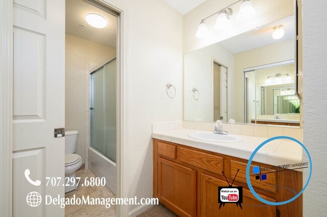 Building Photo - Newly renovated 3 bedroom, 2 bath condo