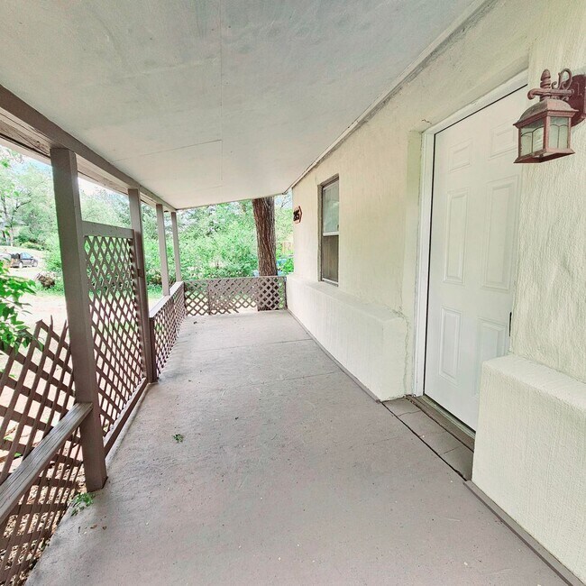 Building Photo - Fully Remodeled 2-Bed, 1-Bath Home in Old ...