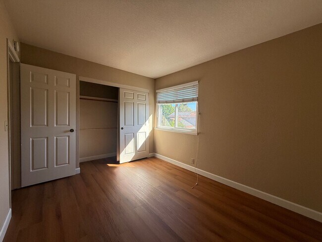 Building Photo - Immaculately Remodeled 5 Bedroom 2.5 Bath Almaden Gem