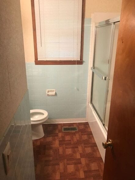 Building Photo - 7029 Bonnavent Dr