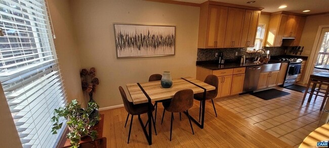 Building Photo - 102 Slate Pl