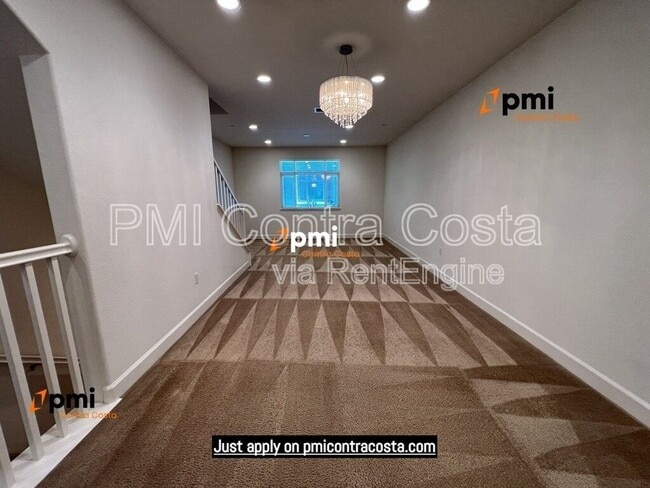 Building Photo - 5217 S Esprit Loop