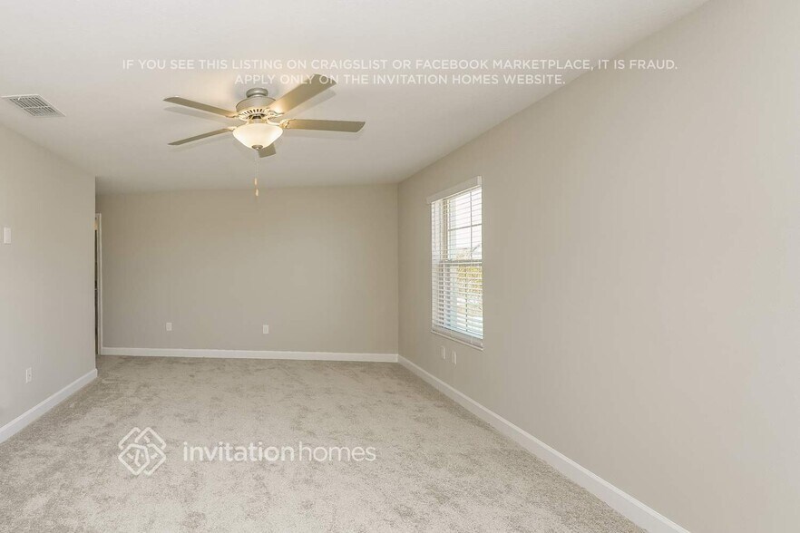Building Photo - 2907 Coach Manors Way