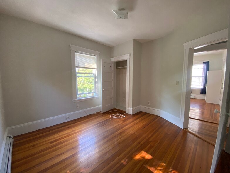 Building Photo - 49 Conwell Ave