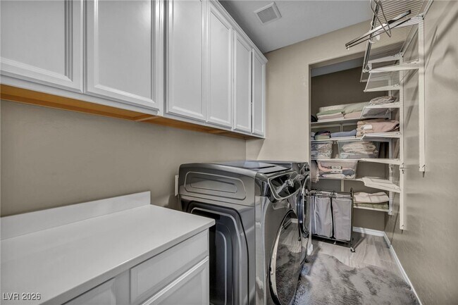 Building Photo - 3195 Hazy Hills Ave