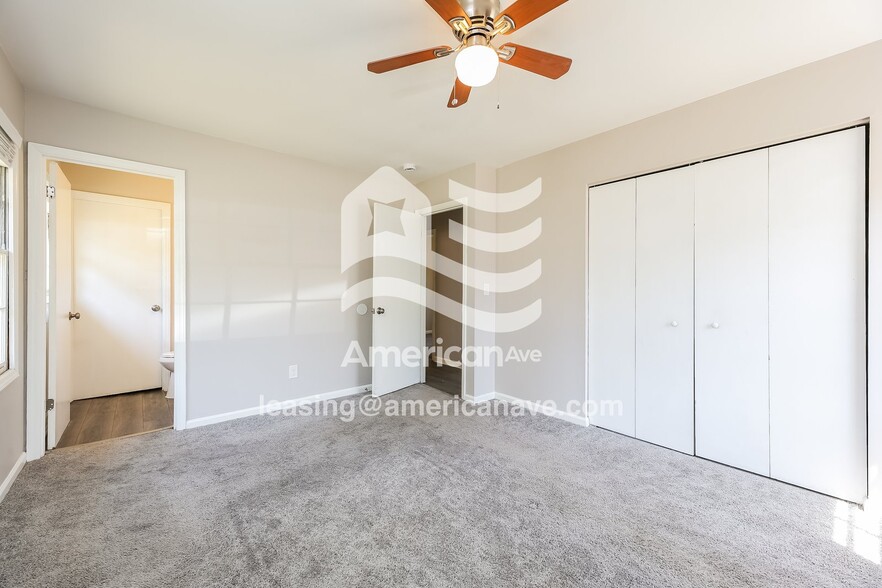 Building Photo - 4 N Kings Dr