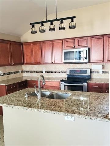 Building Photo - 313 Magnolia Dr