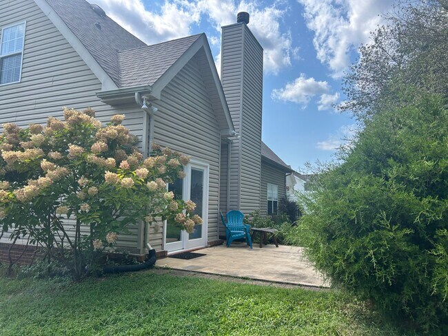 Building Photo - 2807 Oakleigh Twp Dr