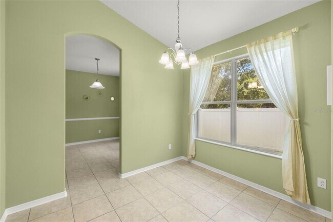 Building Photo - 8709 Deep Maple Dr