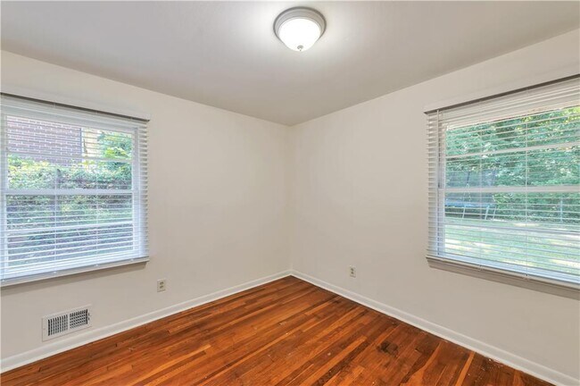 Building Photo - 1728 Springer St NW