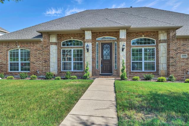 Building Photo - 1297 Forest Green Dr