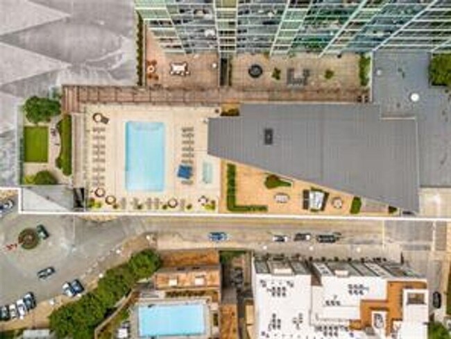Building Photo - Furnished Luxury Buckhead Condo - Walk to EVERYTHING