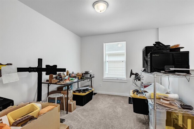 Building Photo - 7218 Clearwater Cv Dr