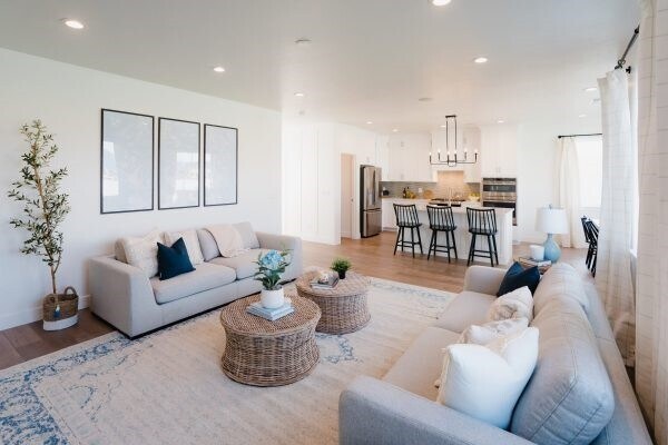 Building Photo - 856 W 900 S