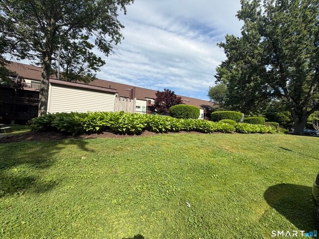 Building Photo - 3699 Broadbridge Ave