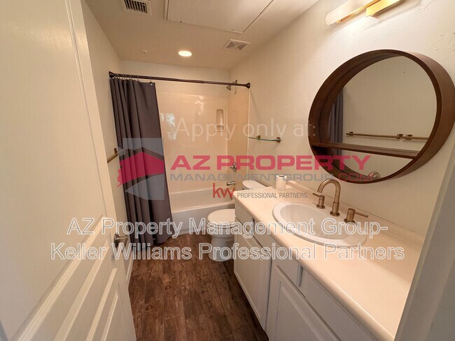 Building Photo - 20660 N 40th St