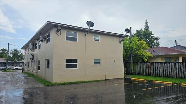 Building Photo - 1793 NW 18th Terrace