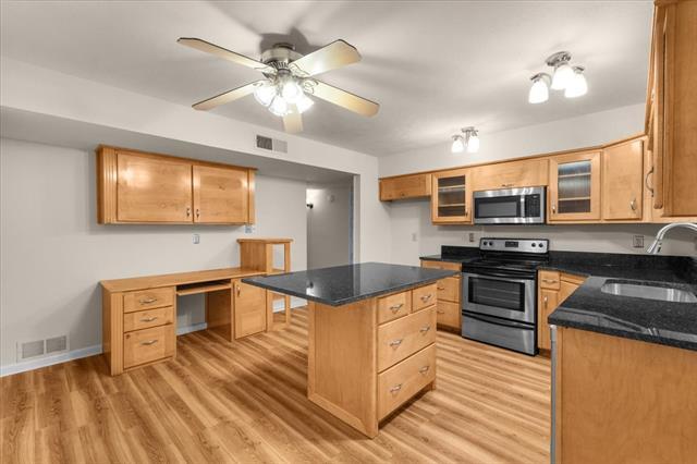 Building Photo - 6901 Red Fox Trail