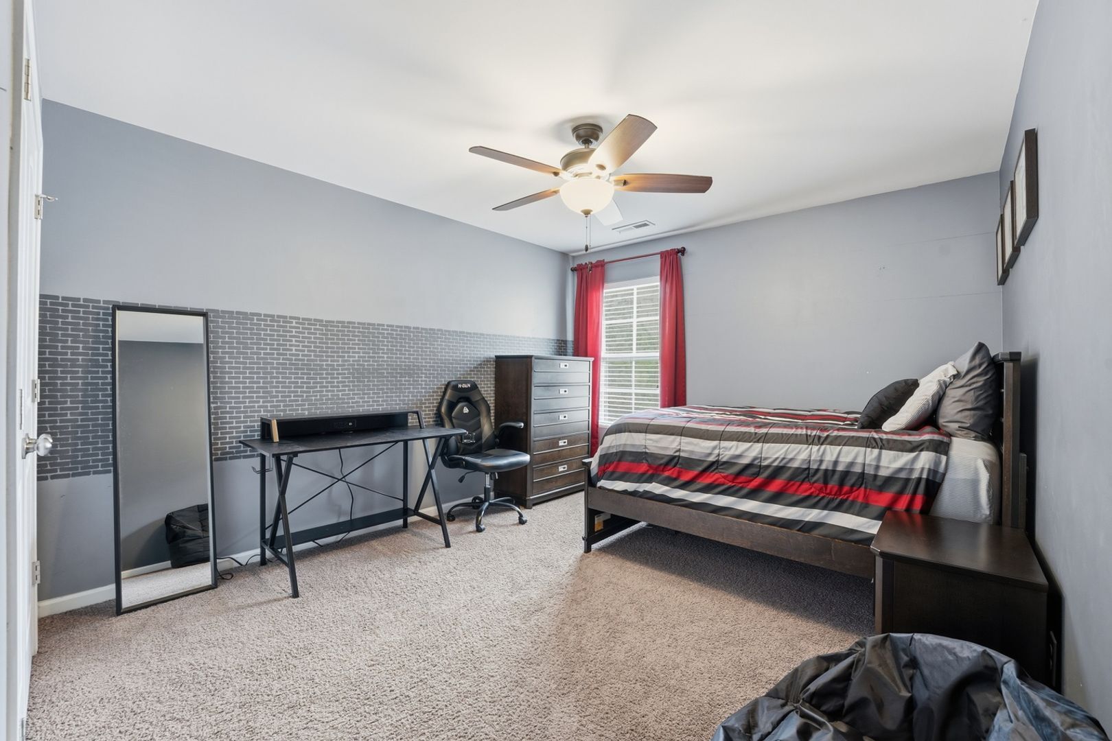 Building Photo - 2269 Isaac St