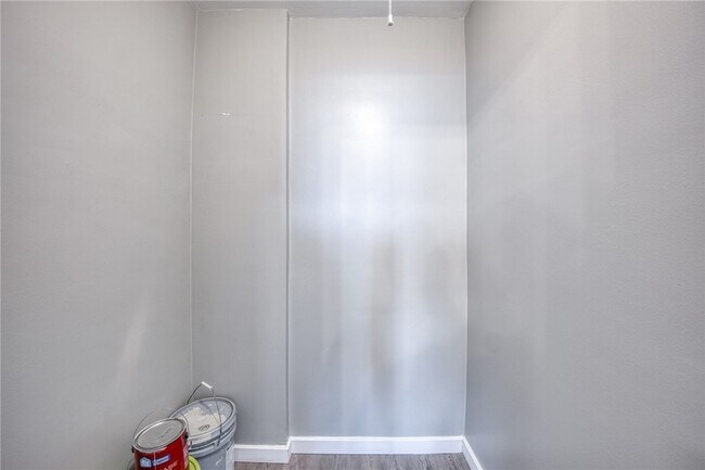 Building Photo - 320 Fort Duquesne Blvd