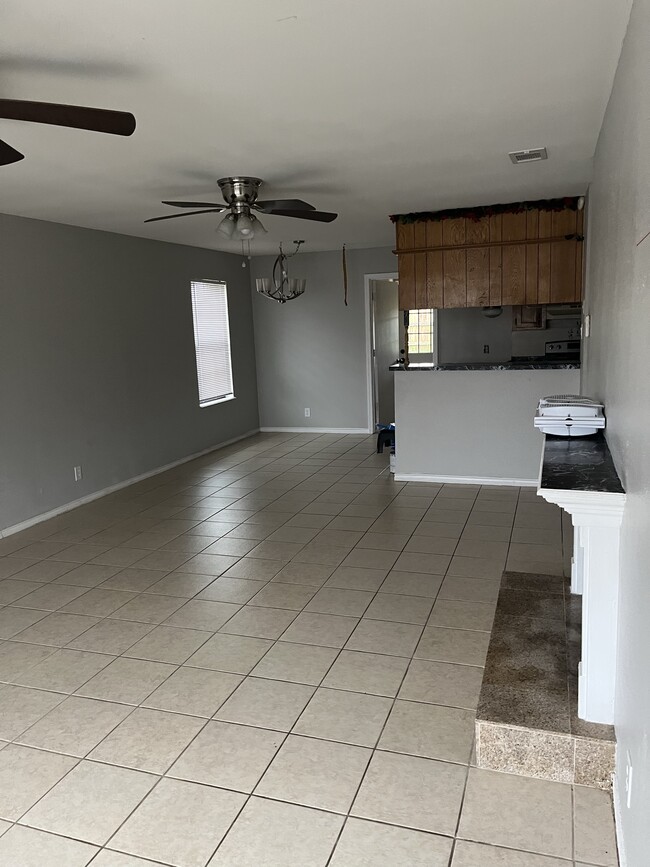 Building Photo - 14495 Amy Dr