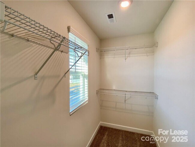 Building Photo - 2511 Arbor Loop Dr