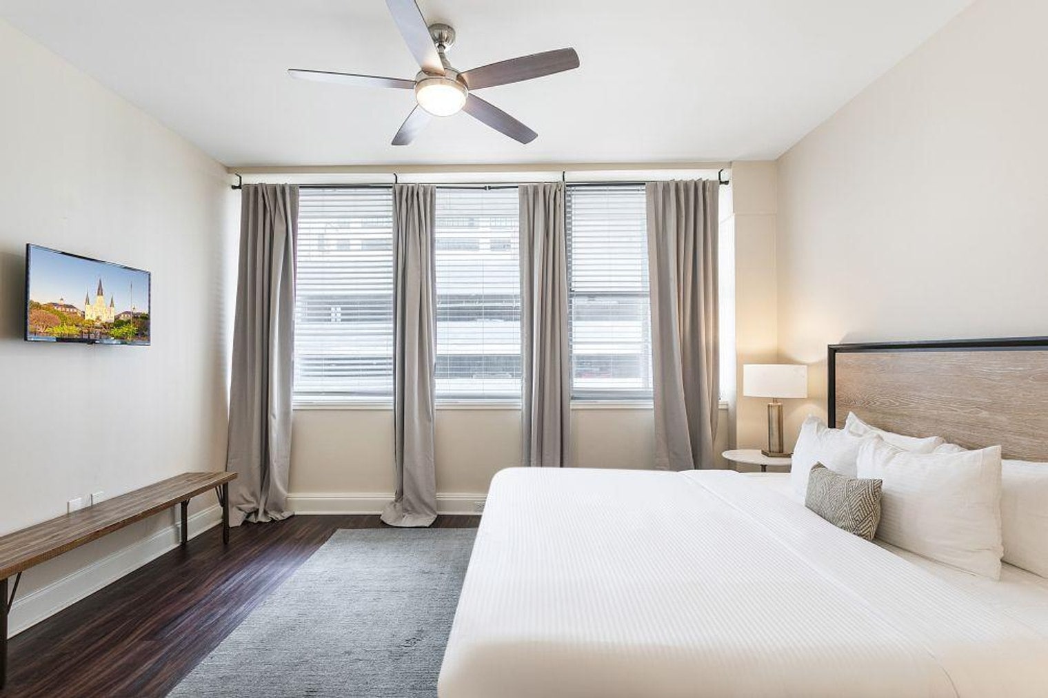 Building Photo - 925 Common St