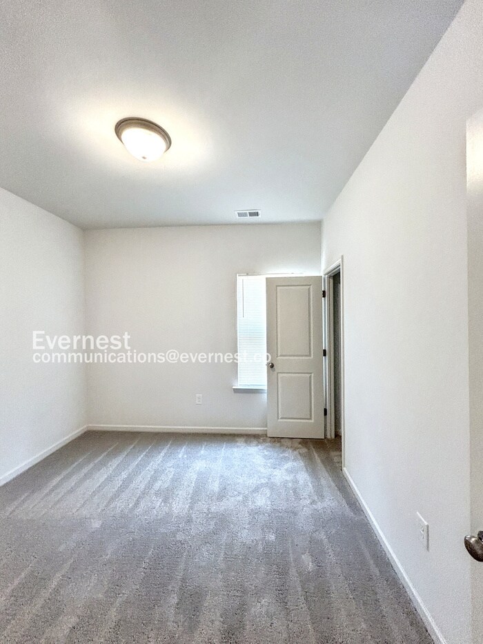 Building Photo - 1013 N Boyce St