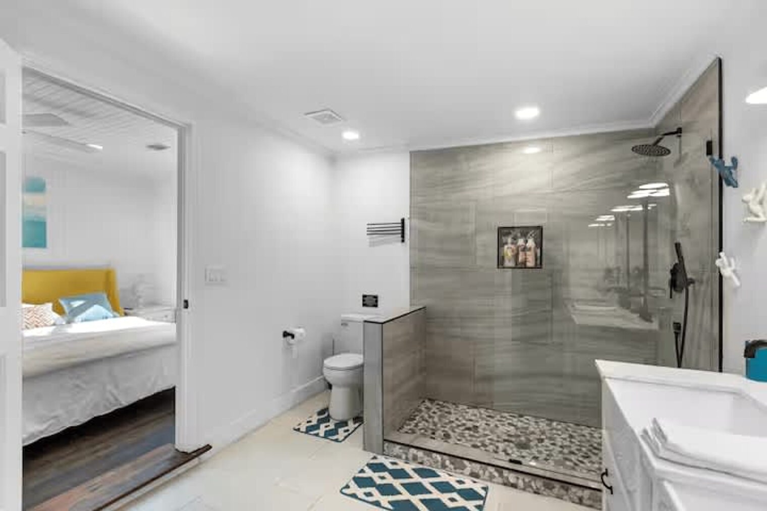 Building Photo - 1132 Carter Ave