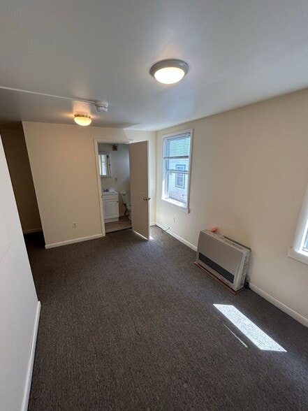 Building Photo - 72 Hyde St