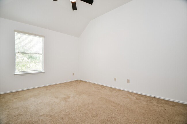 Building Photo - 11110 Oriole Creek Ln