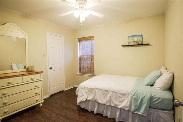 Building Photo - 449 Phillips Dr