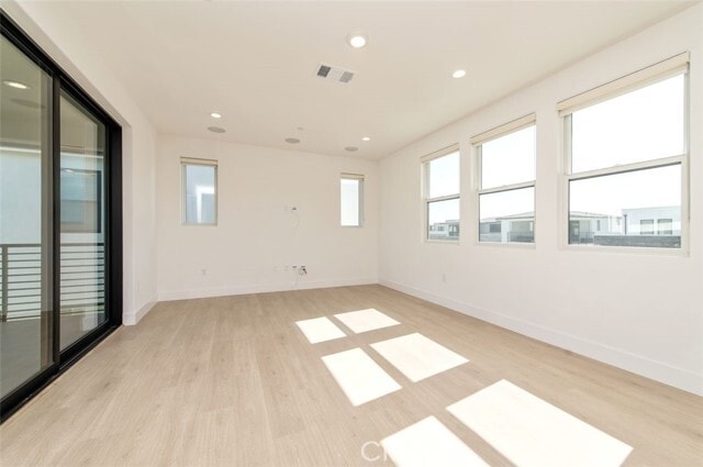 Building Photo - 228 Stage