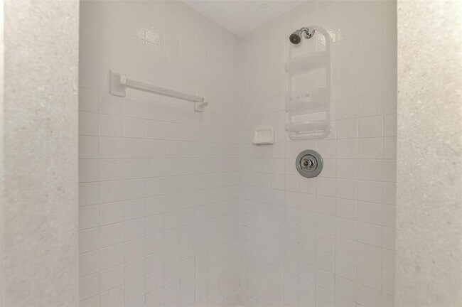 Building Photo - 6942 42nd Ct E