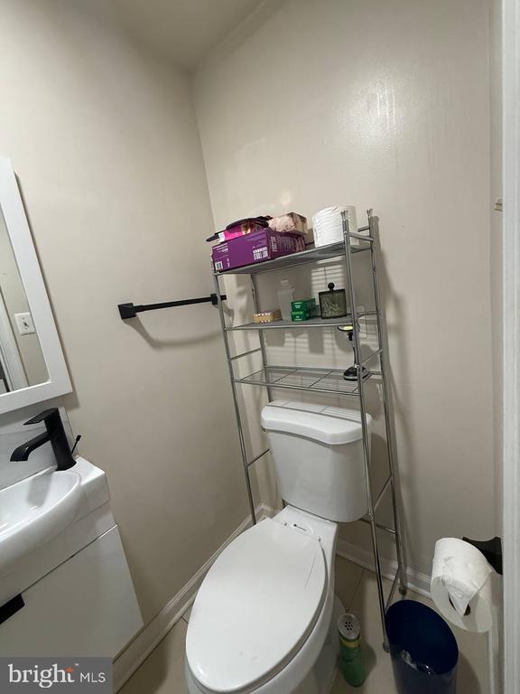 Building Photo - 17929 Milroy Dr