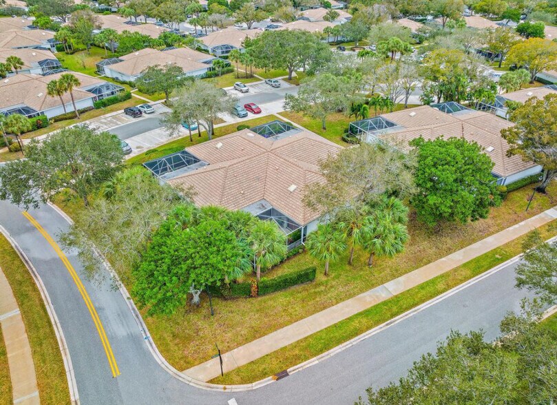 Building Photo - 5302 Red Oak Ct