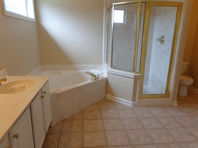 Building Photo - 5005 Wolfchase Farms Pky