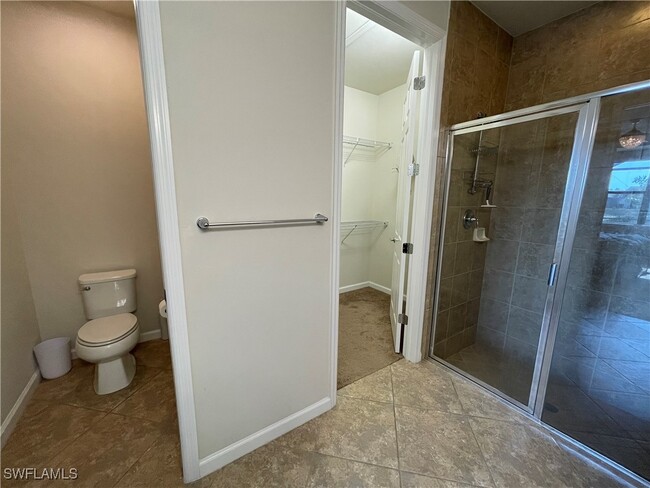 Building Photo - 7631 Jacaranda Ln