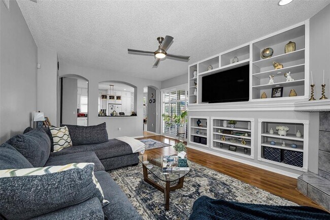 Building Photo - 19313 Aqua Springs Dr