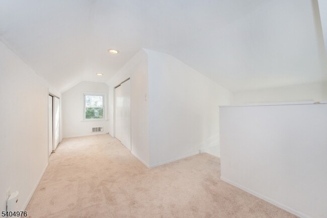 Building Photo - 22 Carolin Rd