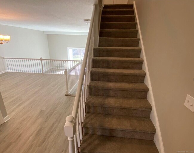 Building Photo - 99 Brittany Farms Rd