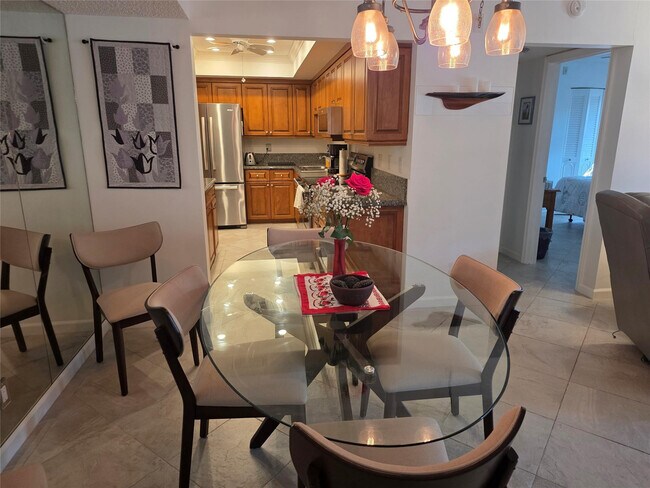 Building Photo - 959 SE 2nd Ave