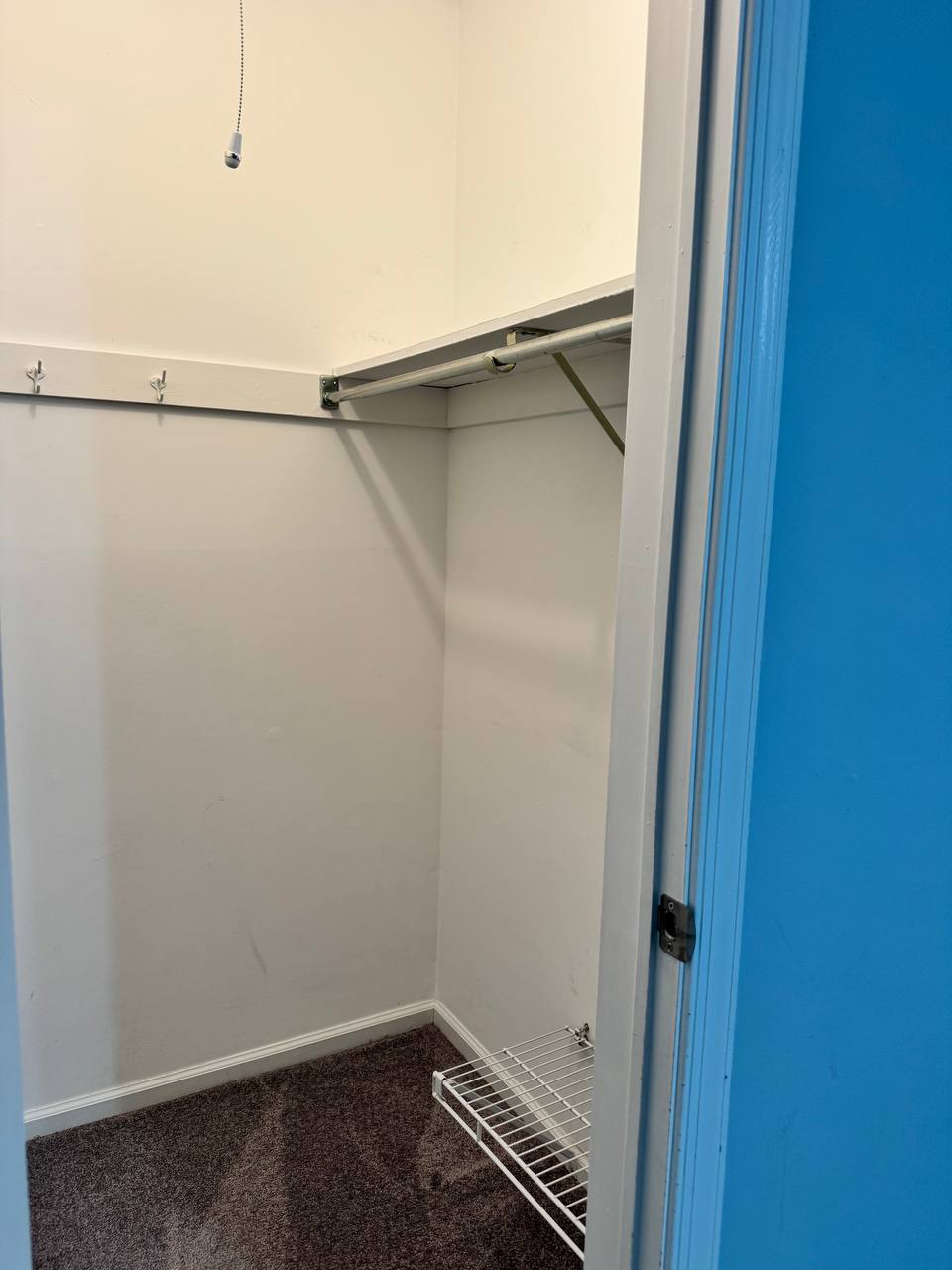 Building Photo - 283 Sassafras Ct