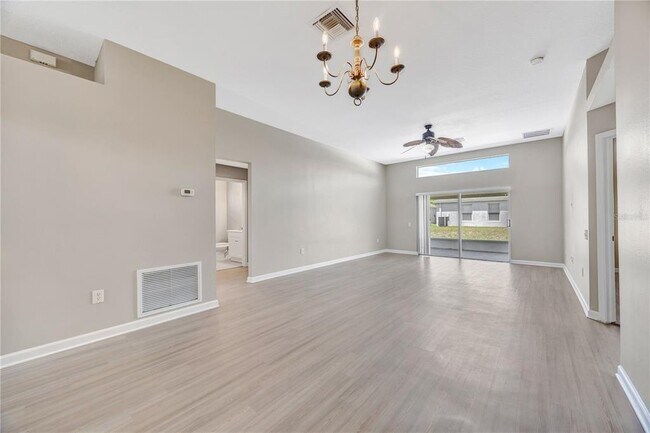 Building Photo - 30435 Annadale Dr