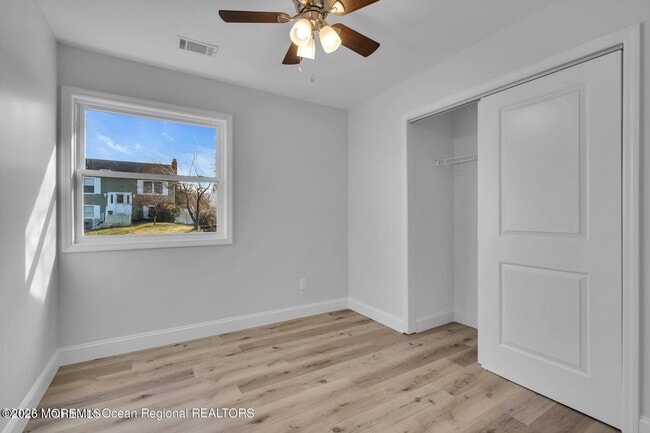 Building Photo - 152 Windward Dr